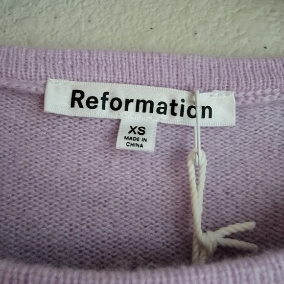 Reformation Idan Cropped Cashmere Crew in Pale Lavender size XS NWT - Picture 5 of 7